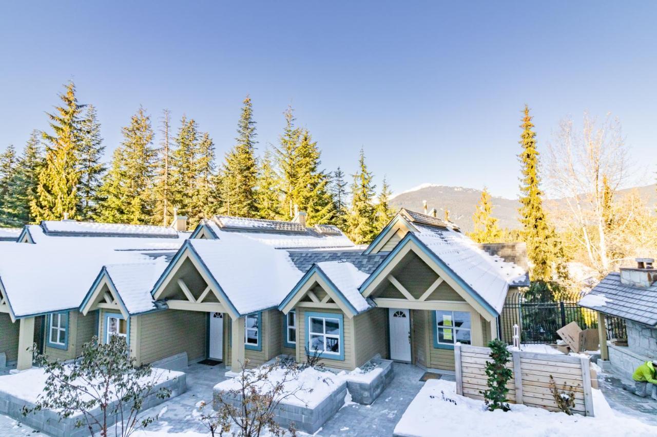 Snowbird Townhouses By Elevate Vacations Whistler Buitenkant foto